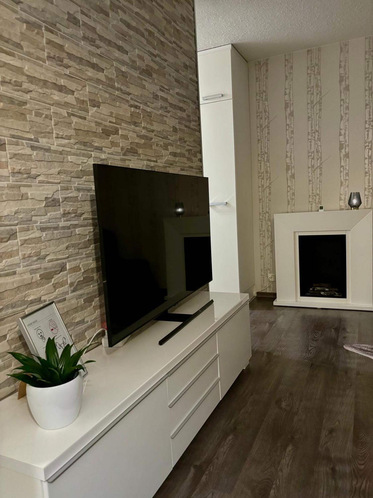 Vartiomaja - Beautiful Apartment Near Arktikum Rovaniemi Exterior photo